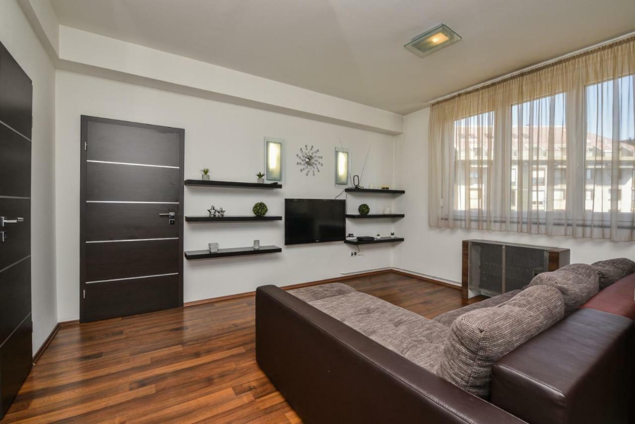 Castle Apartment With Panoramic Balcony Budapest Esterno foto