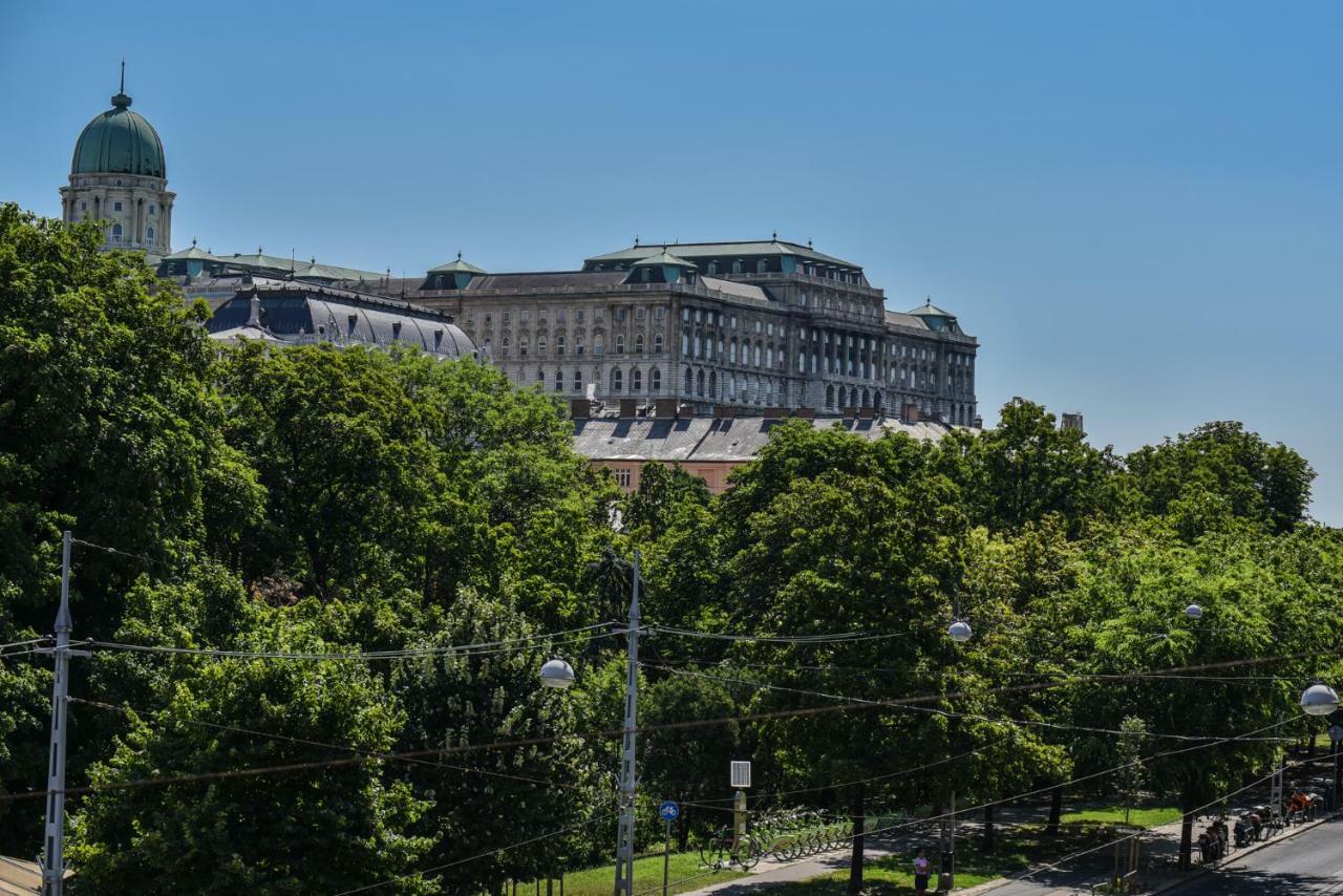 Castle Apartment With Panoramic Balcony Budapest Esterno foto